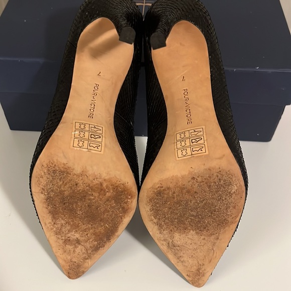 Pour LA Victoire Heels. Black Snakeskin. 3in heel - Picture 3 of 4